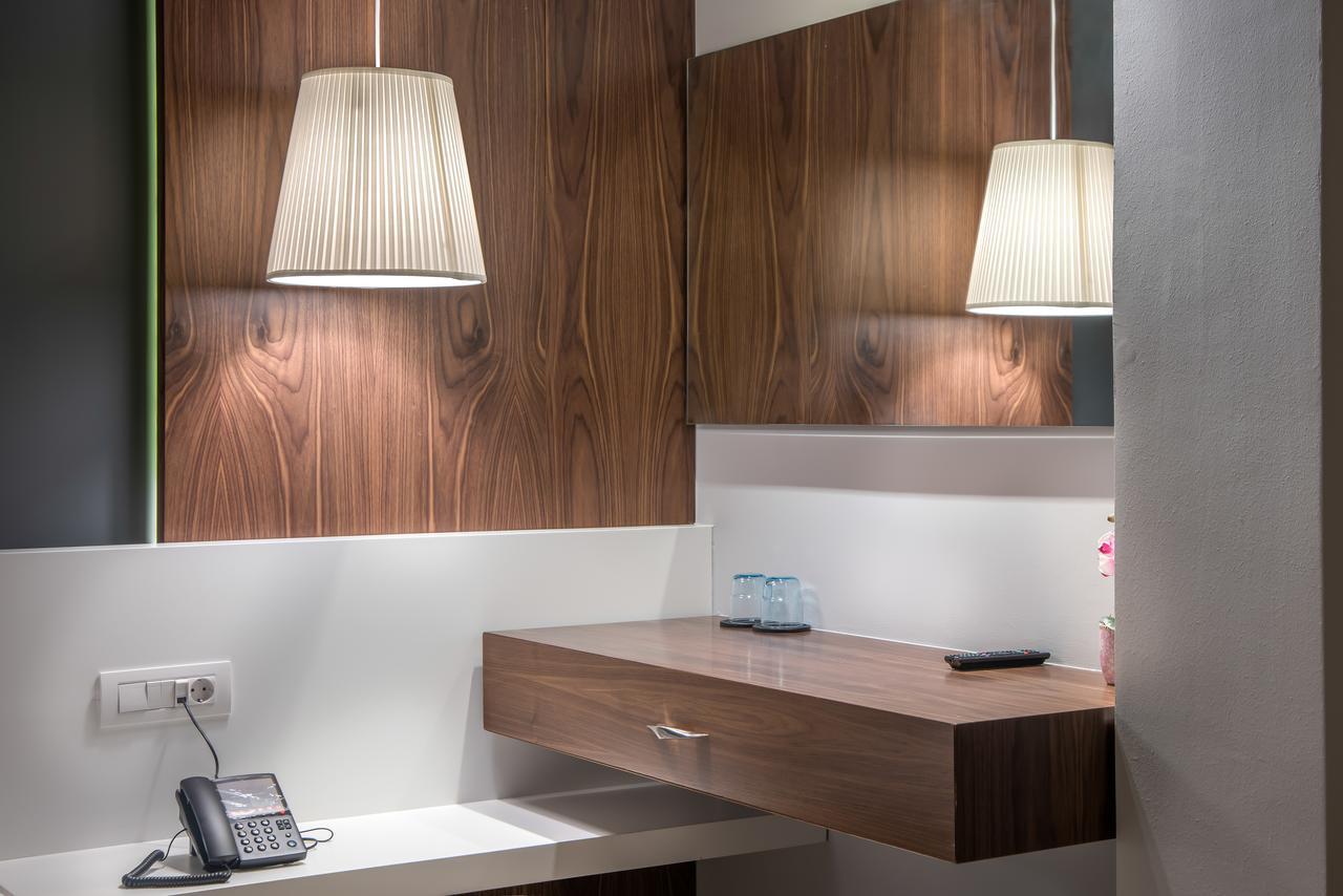 Ad Athens Luxury Rooms & Suites Bagian luar foto