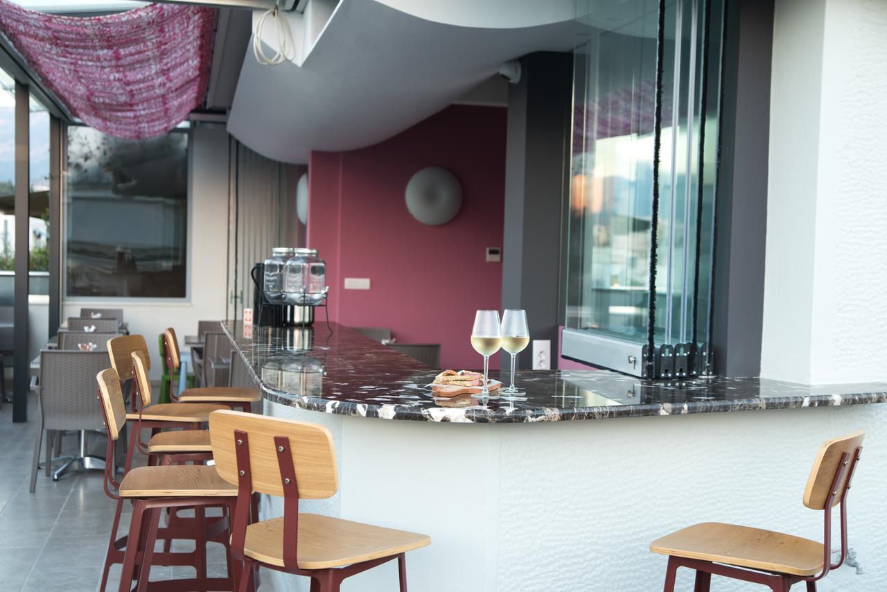 Ad Athens Luxury Rooms & Suites Bagian luar foto