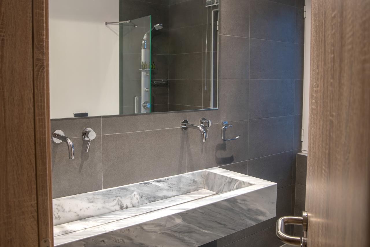Ad Athens Luxury Rooms & Suites Bagian luar foto