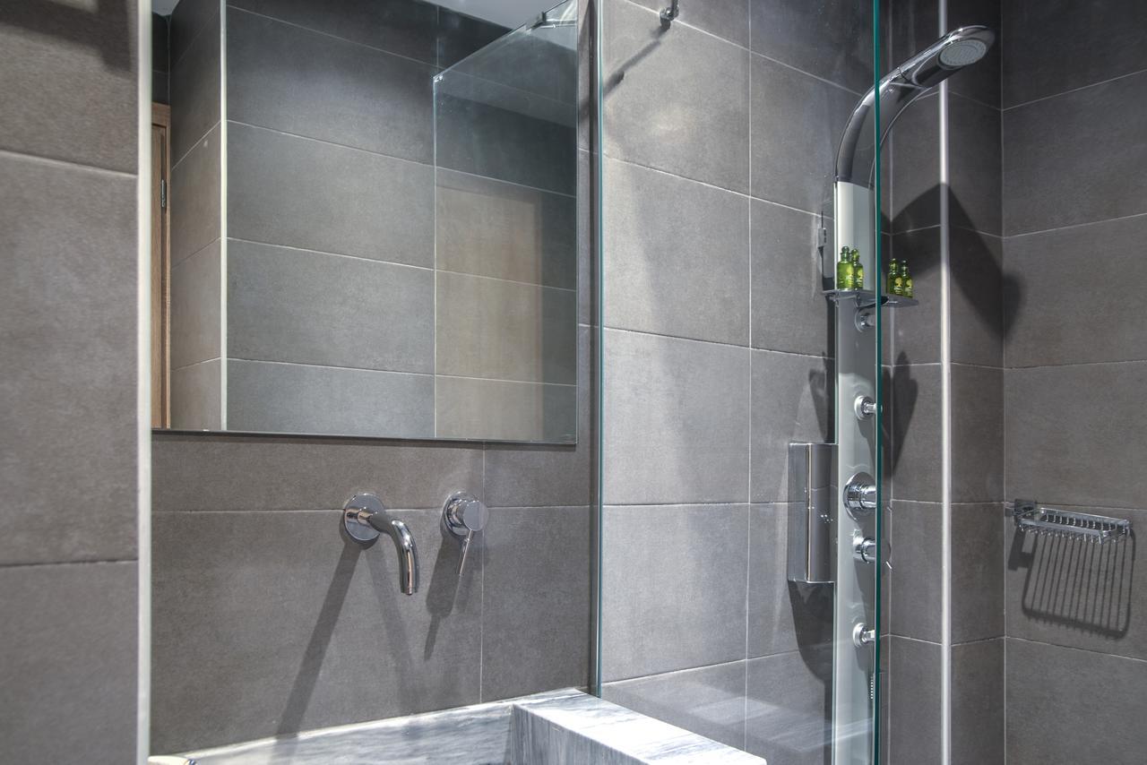 Ad Athens Luxury Rooms & Suites Bagian luar foto